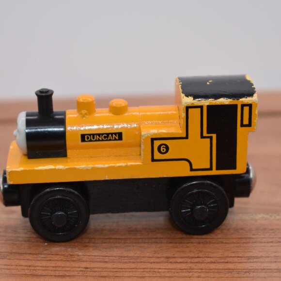 Duncan 6 Thomas the Train Tank Engine Wooden Railway Friends Vintage 2003 - Picture 3 of 6